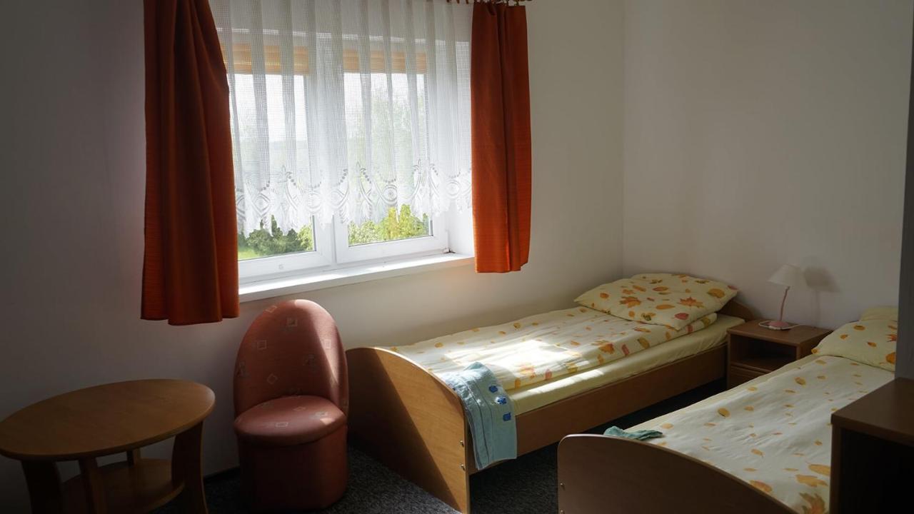 Czarnowka Gosciniec Szostakヴィラ エクステリア 写真